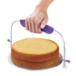 Cake slicer