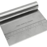Scraper steel with measurement 24cm